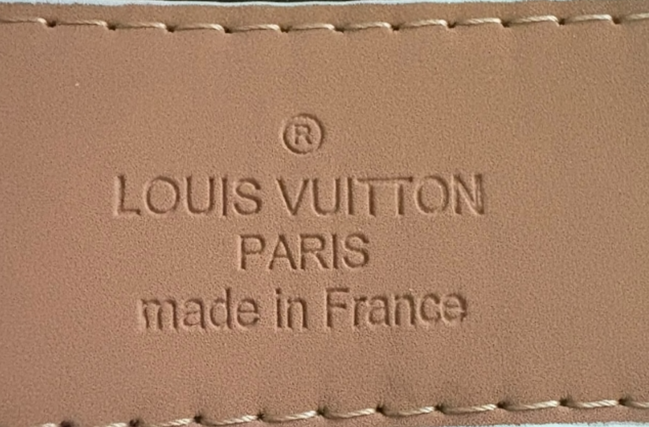 Cinturón blanco LV
