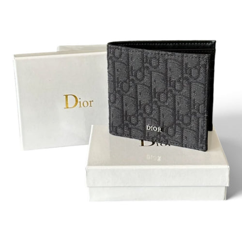 Cartera Dior elegante y sofisticada